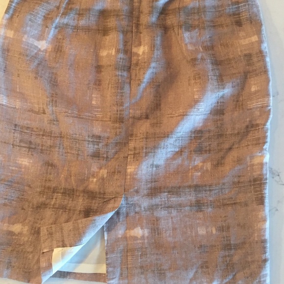 Ann Taylor Loft Pencil Skirt - Picture 3 of 6